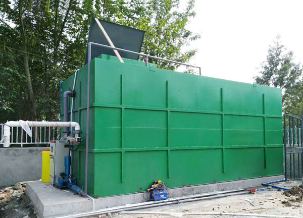 小區(qū)生活污水處理如何選擇性價比高的一體化生活污水處理設(shè)備?