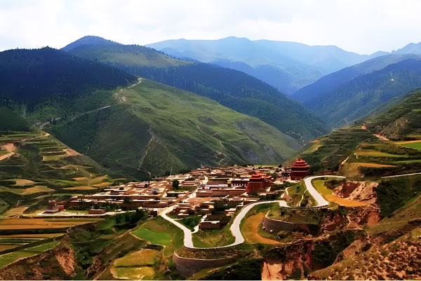 青海農(nóng)村飲水水質(zhì)提升項(xiàng)目用哪種凈水設(shè)備?