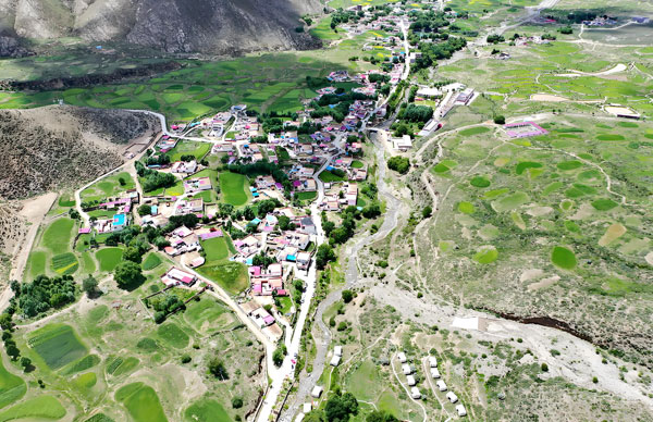 西藏日喀則市2025年農(nóng)村飲水改造提升項(xiàng)目凈水設(shè)備廠家直銷