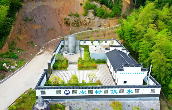 貴州農(nóng)村規(guī)?；┧椖恳惑w化凈水設(shè)備廠家直供包安裝調(diào)試