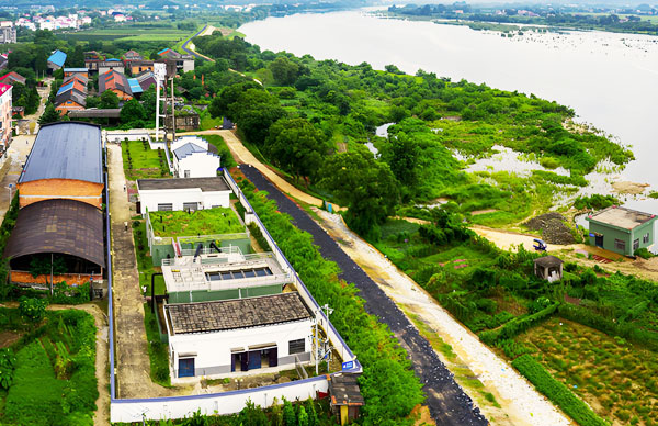 江西農(nóng)村飲用水提升工程一體化凈水設(shè)備解決渾濁問題