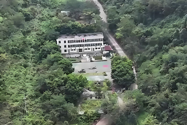 農(nóng)村學(xué)校生活用水凈化設(shè)備用這種凈化出水達(dá)標(biāo)還省錢