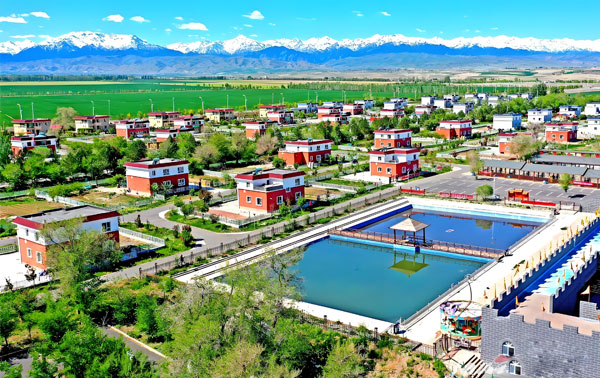 新疆奇臺縣山區(qū)人畜飲水項目自來水廠全套凈水設備廠家直銷