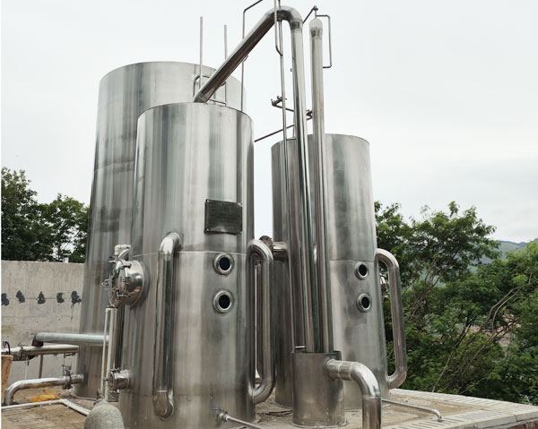 云南文山村鎮(zhèn)安全飲水一體化凈水設(shè)備安裝調(diào)試項(xiàng)目